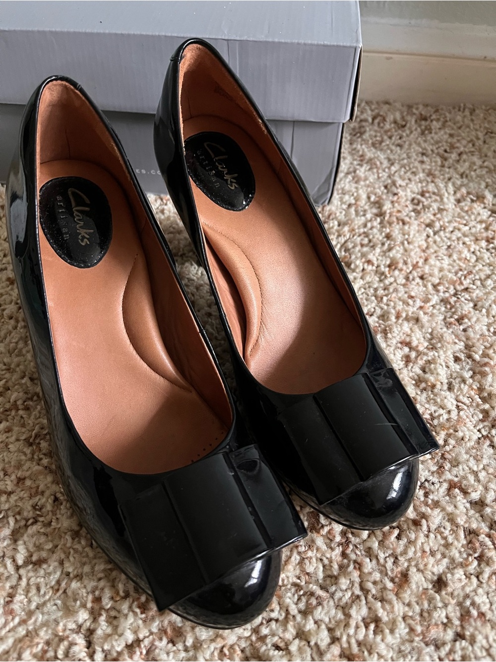 Clarks Black Patent Block Heel Pumps - Women's